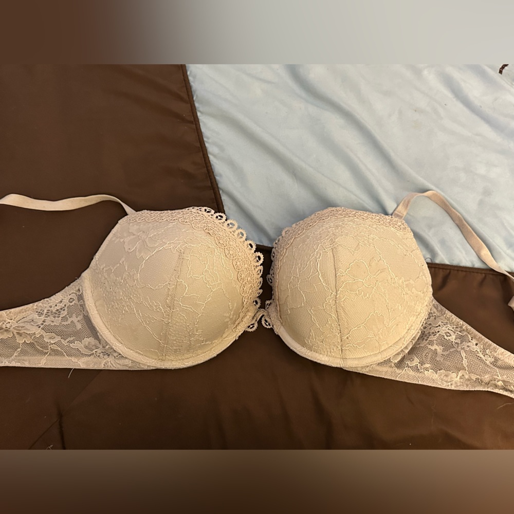 Nude colored Victoria’s Secret bra